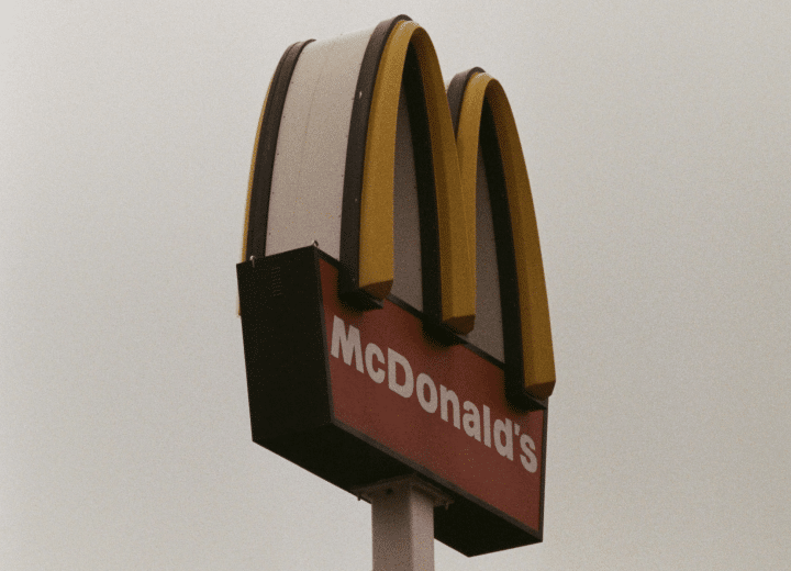 McDonald’s aumenta 5% el costo de sus regalías