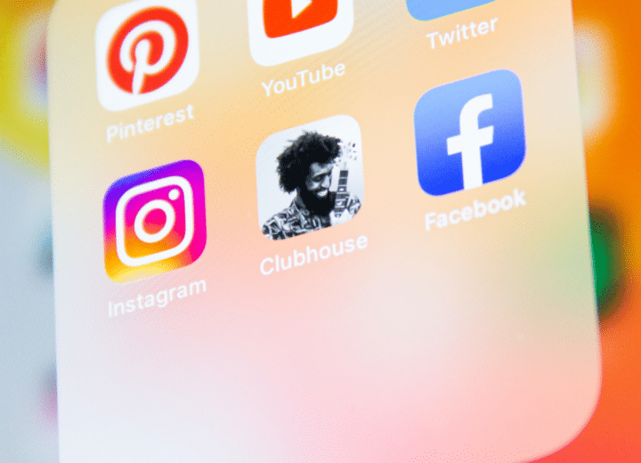 Facebook e Instagram lanzan suscripciones en UE