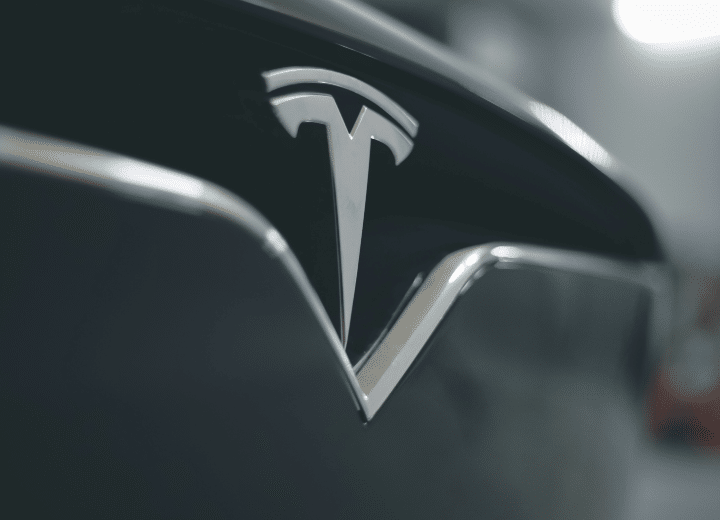 Tesla ofrece inversión millonaria a India