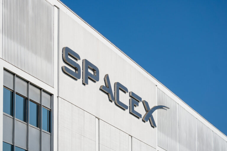 Cohete de SpaceX explota durante prueba Cohete de SpaceX explota durante prueba