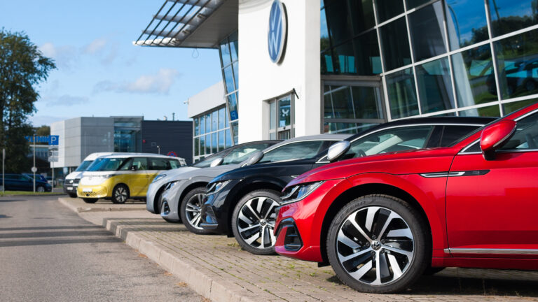 Volkswagen y Audi sufren caída de exportaciones por aranceles de Trump