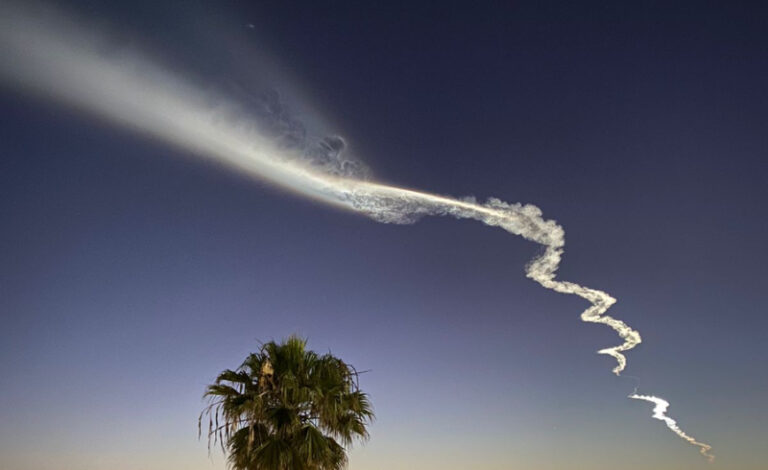 Lanzamiento de SpaceX sorprende a los habitantes de Tijuana Lanzamiento de SpaceX sorprende a los habitantes de Tijuana