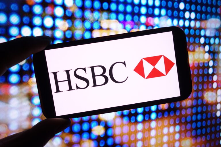 HSBC reporta caída de utilidades durante el primer semestre del año