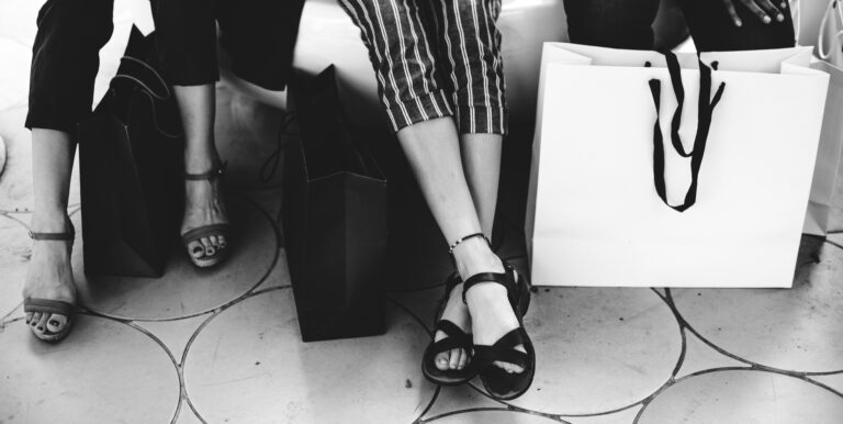 Marcas de ropa que se subieron al trend para aumentar sus ventas