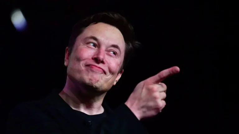 ¿Cuánto dinero tiene Elon Musk?