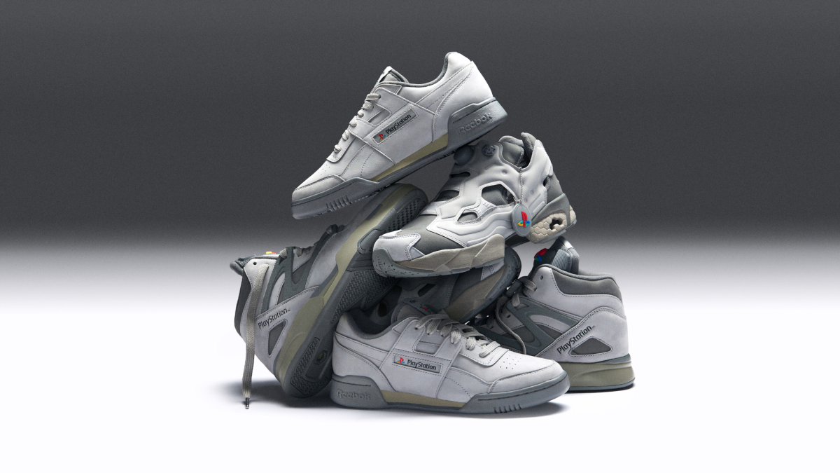 Como imagen destacada para este texto en el que hablamos de Reebok PlayStation, tenemos una fotografía ilustrativa de la nueva colaboración Sony, Reebok y PlayStation.