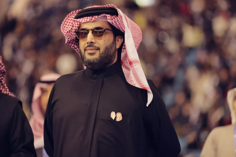  ¿Quién es Turki Alalshikh? El arabe que organizó la pelea entre El Canelo y Crawford