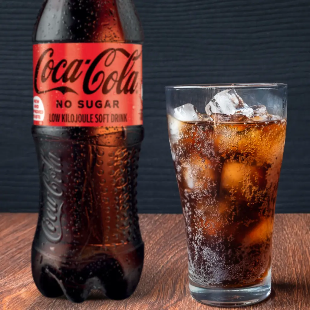 Como imagen destacada para este texto en el que hablamos de la nueva campaña de Coca-Cola, tenemos una fotografía ilustrativa de la presentación Zero de la marca.