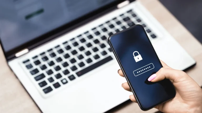 ¿Qué aplicaciones pueden acceder a tus datos bancarios y cómo puedo evitarlo?