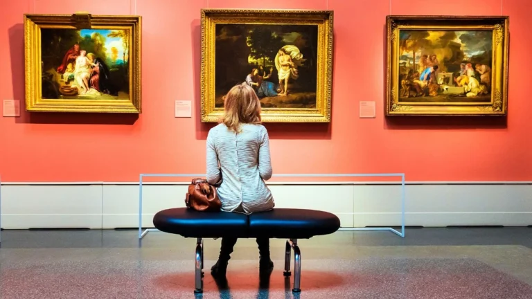 ¿Es mejor invertir en arte o en propiedades?