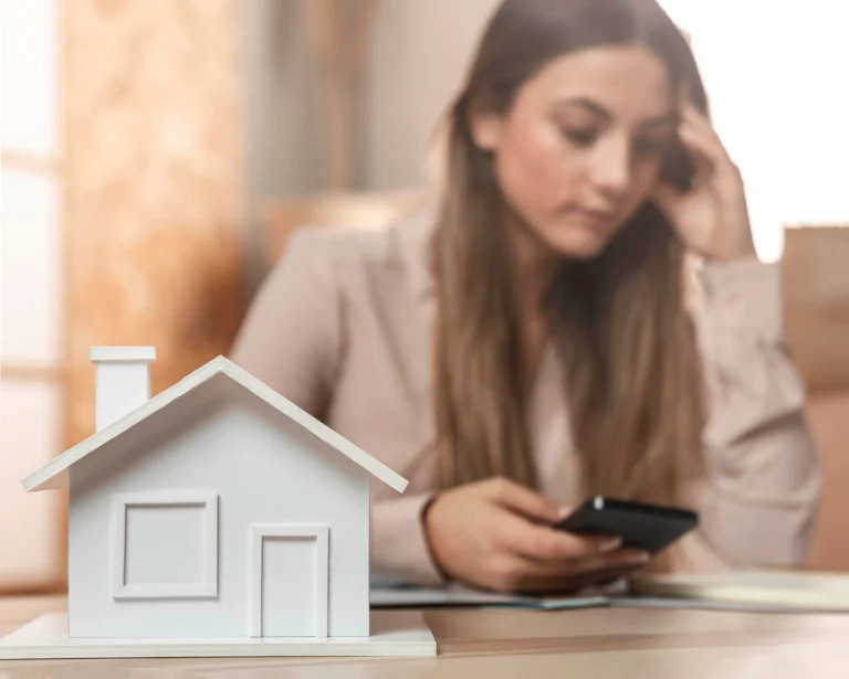 ¡Cuidado! Profeco advierte los riesgos al comprar un remate bancario