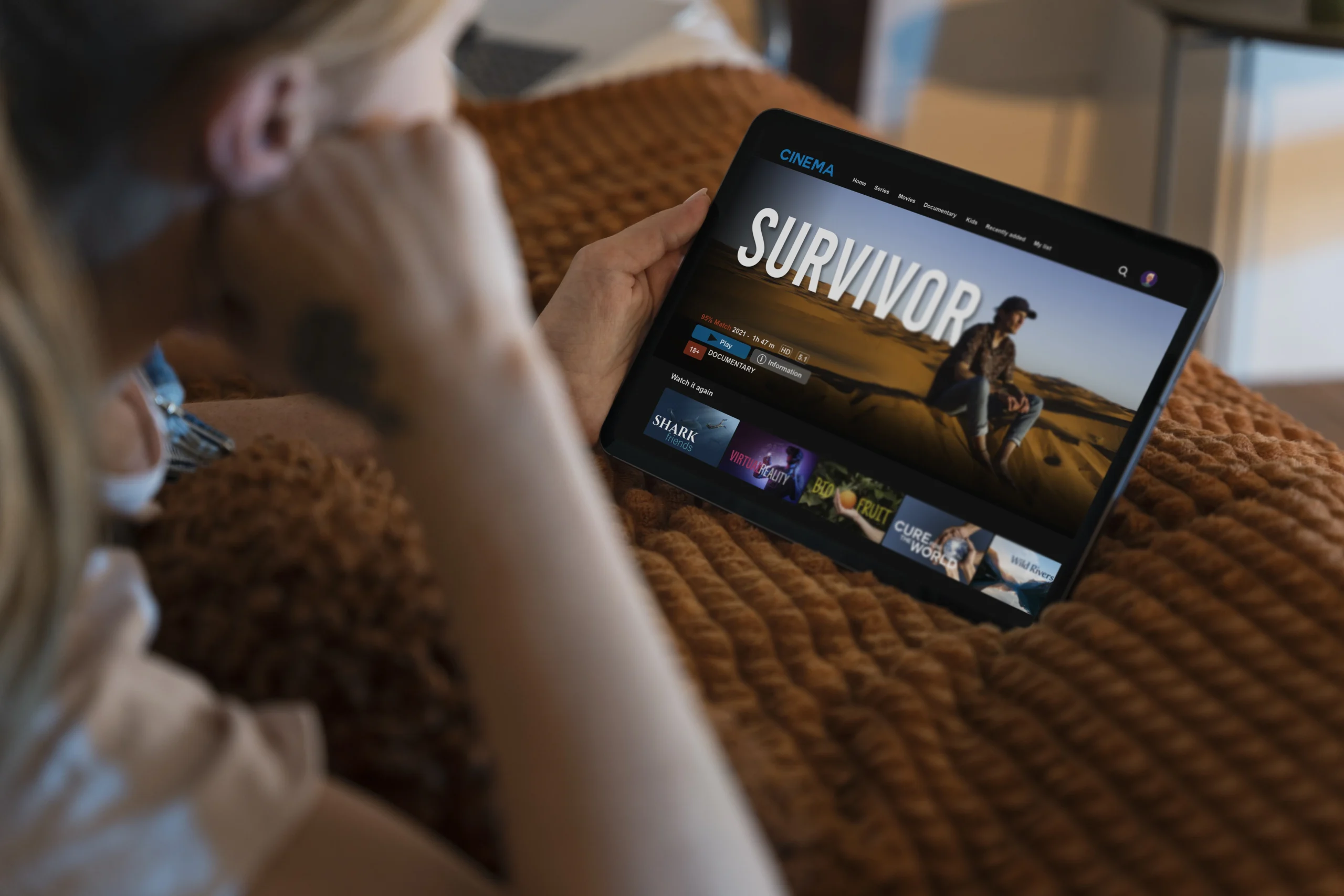 Como imagen destacada para este texto en el que hablamos de Netflix y Spotify, tenemos una fotografía de la pantalla de inicio de la plataforma.