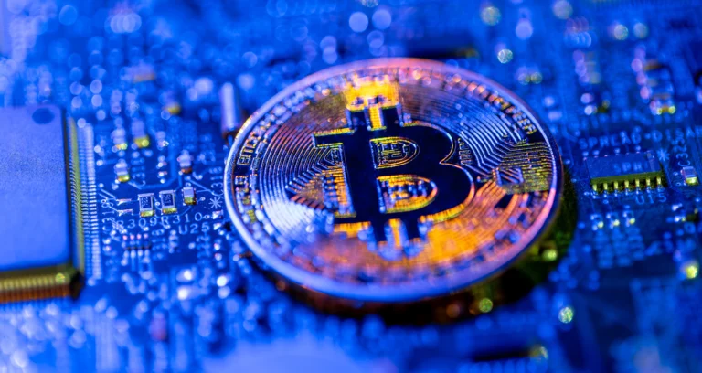 Bitcoin alcanza su máximo histórico en Uptober 2025