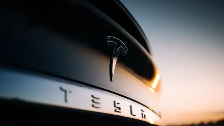 Tesla apuesta por modelos más baratos, pero ¿por qué?