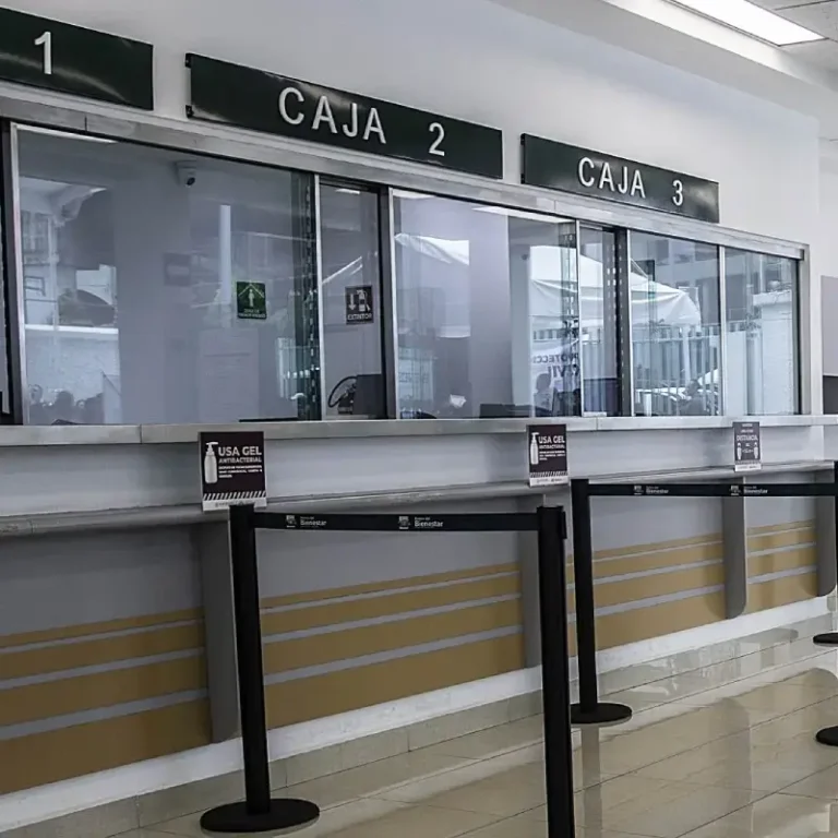 Bancos cerrarán dos días en diciembre: fechas y horarios oficiales