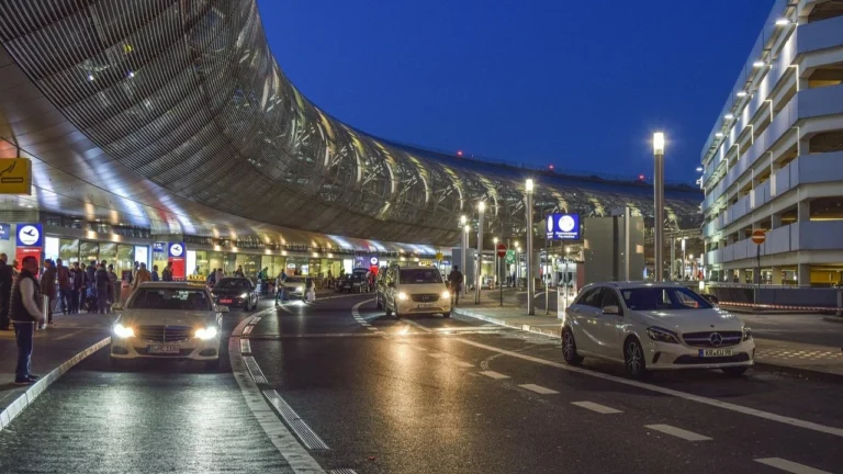 Uber no tiene realmente permiso para operar en el aeropuerto de la Ciudad de México