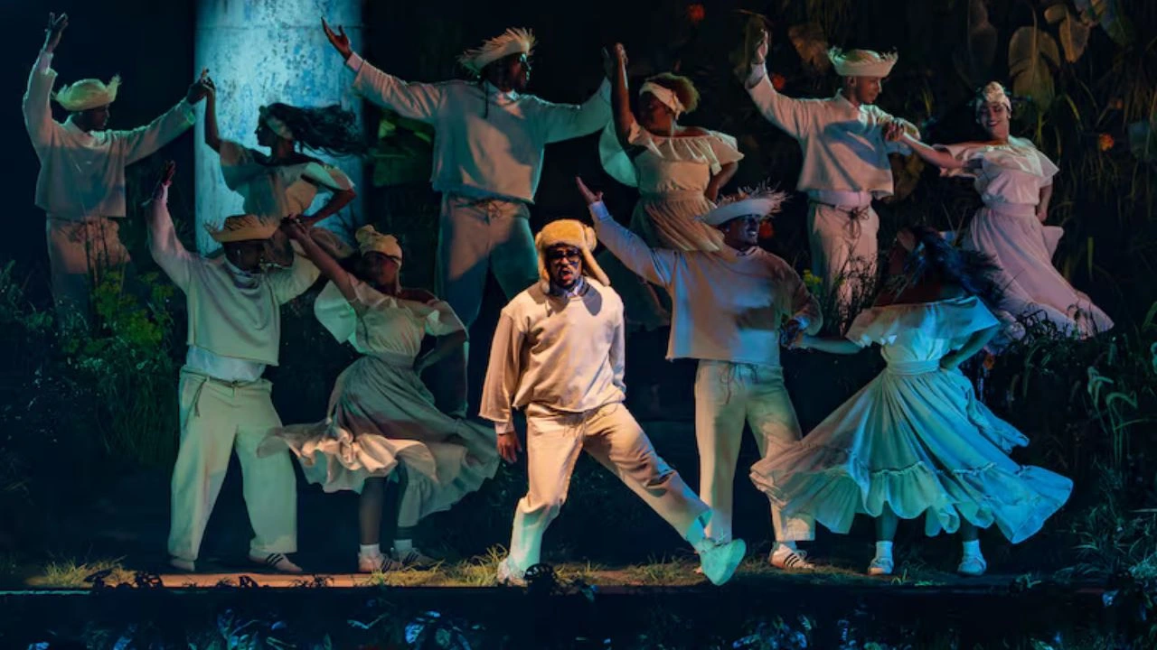 en-verdad-pueden-demandar-a-bad-bunny-por-poner-la-casita-en-general-b