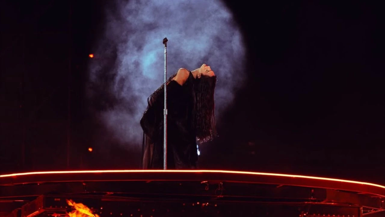 cuanto-gana-dua-lipa-por-concierto