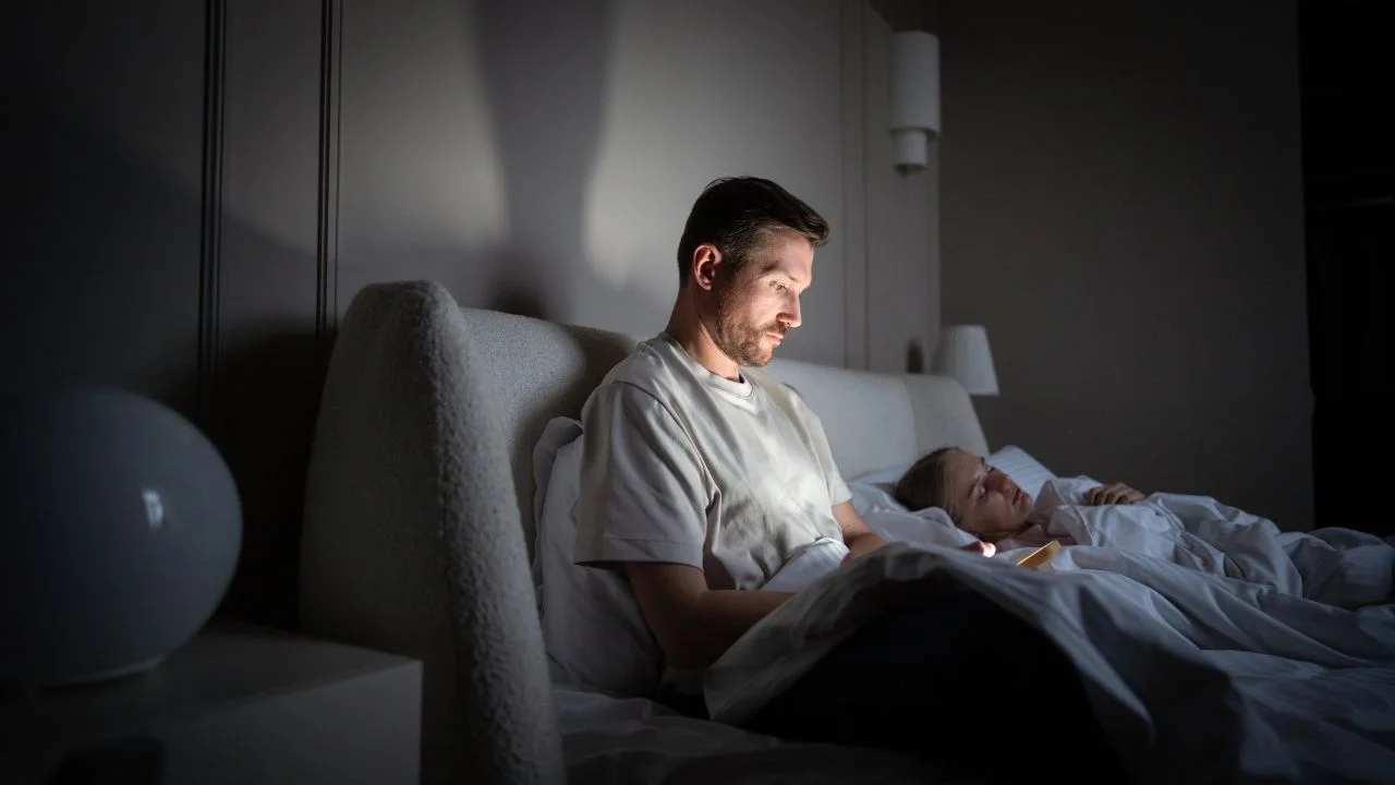 por-que-el-fomo-te-esta-haciendo-gastar-de-mas-y-hasta-endeudarte