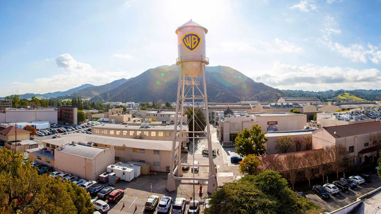 el-fin-de-hbo-max-netflix-apuesta-por-la-compra-de-warner-bros-y-lucha-con-paramount