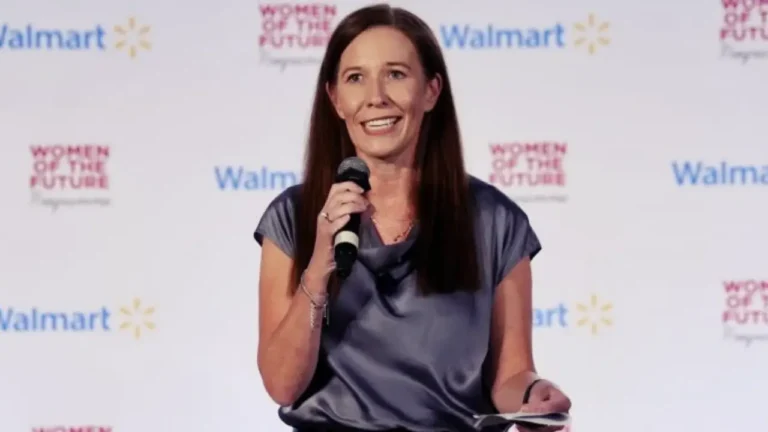 Kathryn McLay dejará su puesto en Walmart International